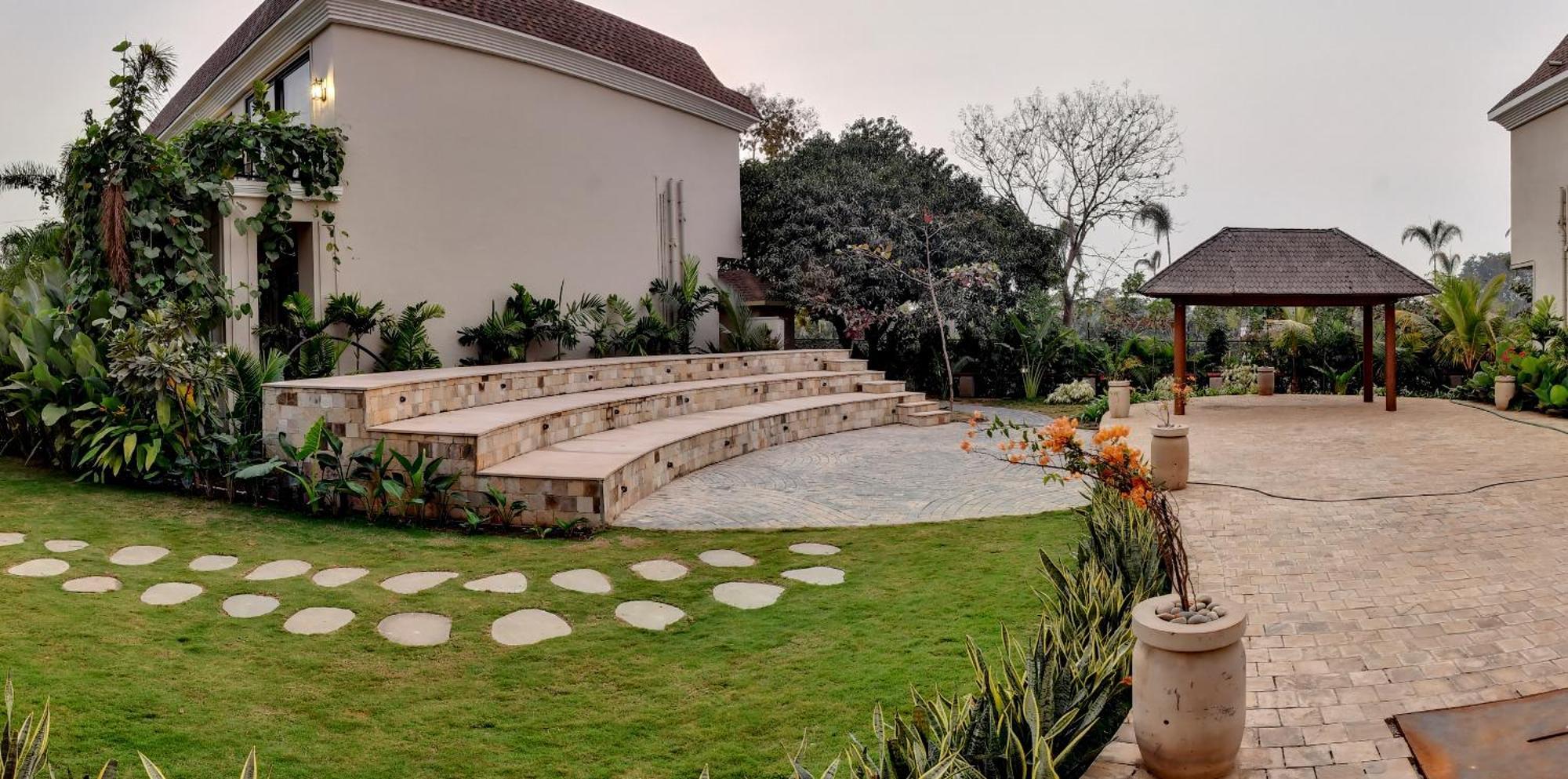 Maira Resort And Convention Centre Raipur  Ngoại thất bức ảnh